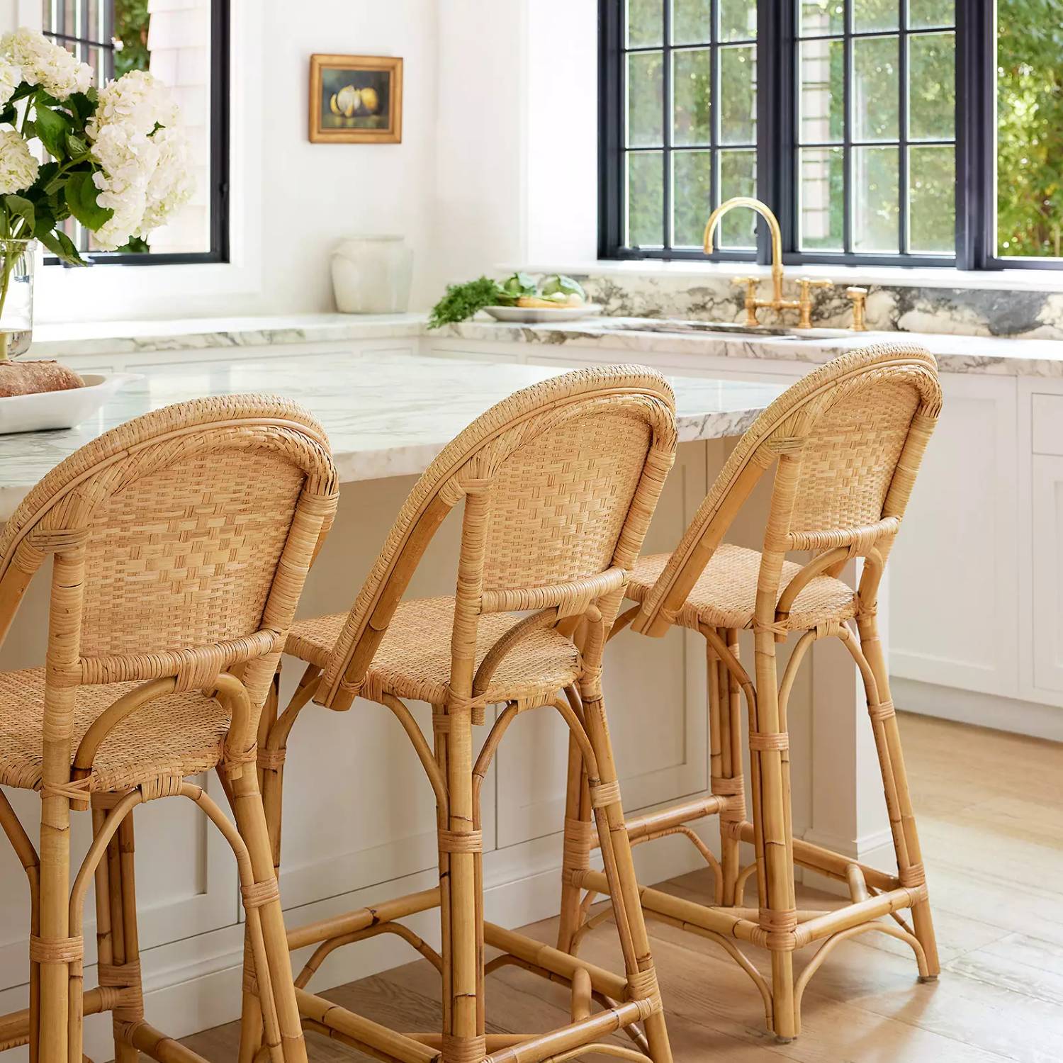 Java Line Rattan Bar Stool Set